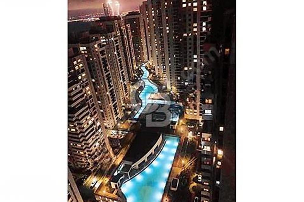 GüneyPark-1 de, Yüksek Katta, Geniş Manzaralık Daire