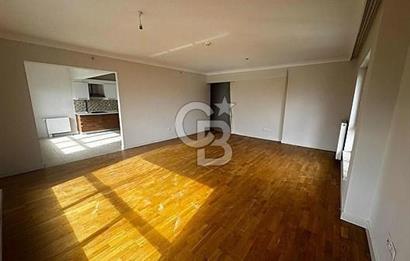 GüneyPark-1 de, Yüksek Katta, Geniş Manzaralık Daire