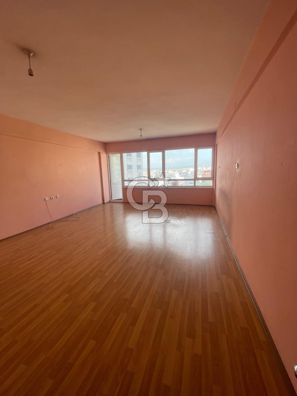 KAPALIYOL ÜZERİNDE DOĞU GARAJINA YAKIN 2+1