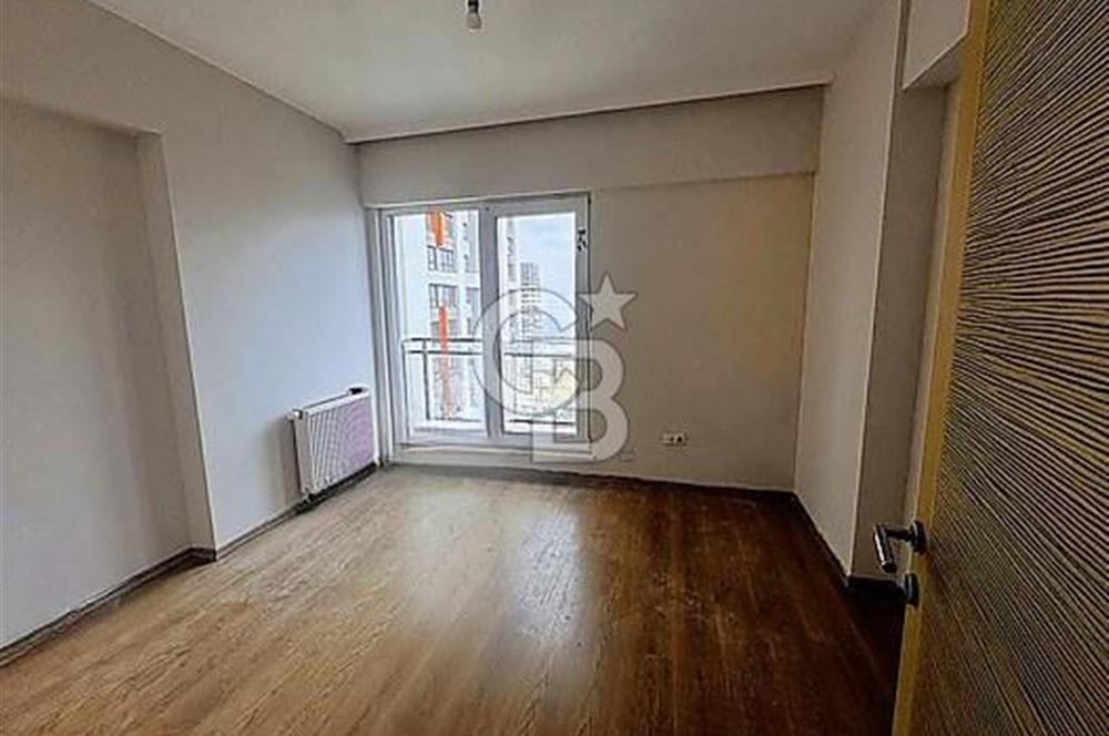 GüneyPark-1 de, Yüksek Katta, Geniş Manzaralık Daire