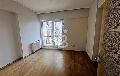 GüneyPark-1 de, Yüksek Katta, Geniş Manzaralık Daire