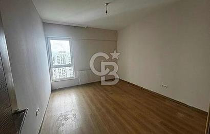 GüneyPark-1 de, Yüksek Katta, Geniş Manzaralık Daire