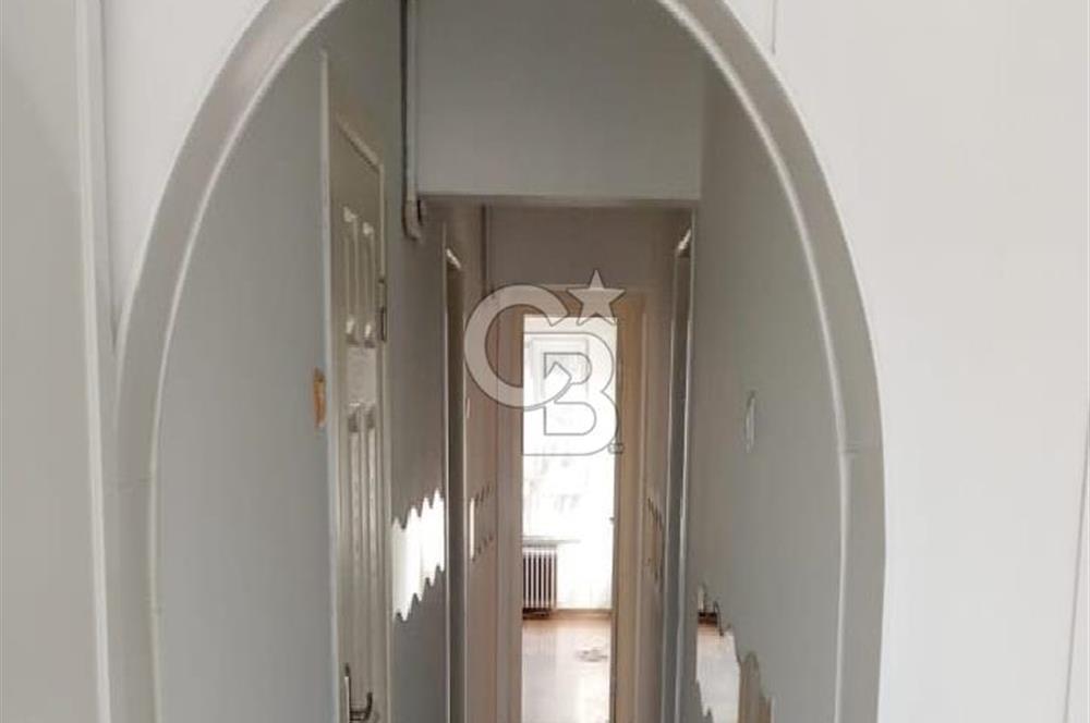 CB EVEREST'TEN ÇEKİRGE SELVİLİ CD.ARAKAT 3+1 GENİŞ DAİRE.