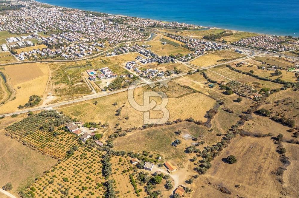 SEFERİHİSAR DOĞANBEY TURİZM İMARLI 8.670 M2 ARSA