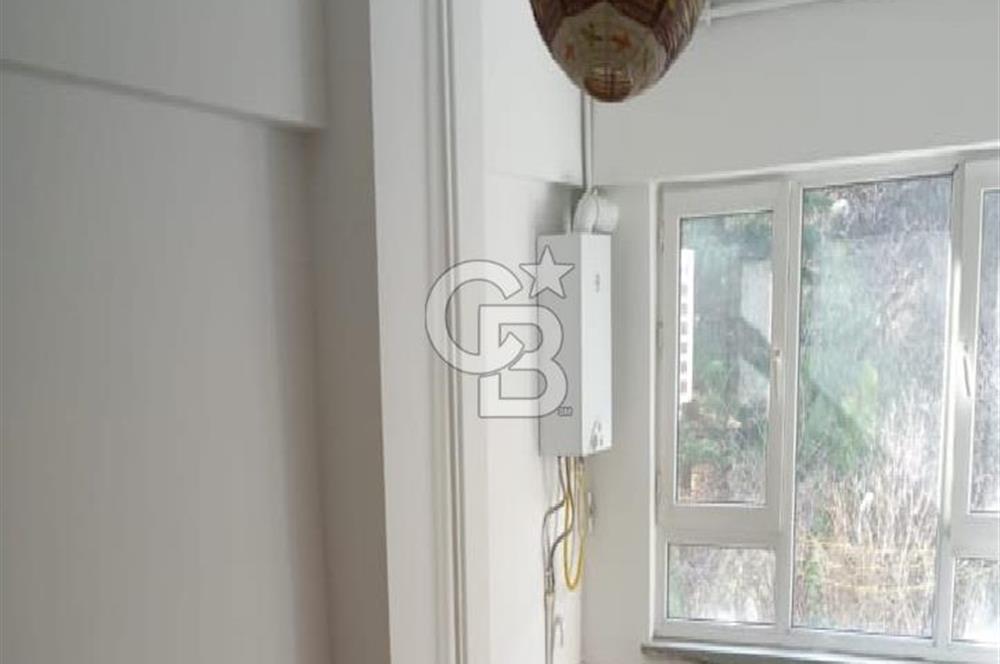CB EVEREST'TEN ÇEKİRGE SELVİLİ CD.ARAKAT 3+1 GENİŞ DAİRE.