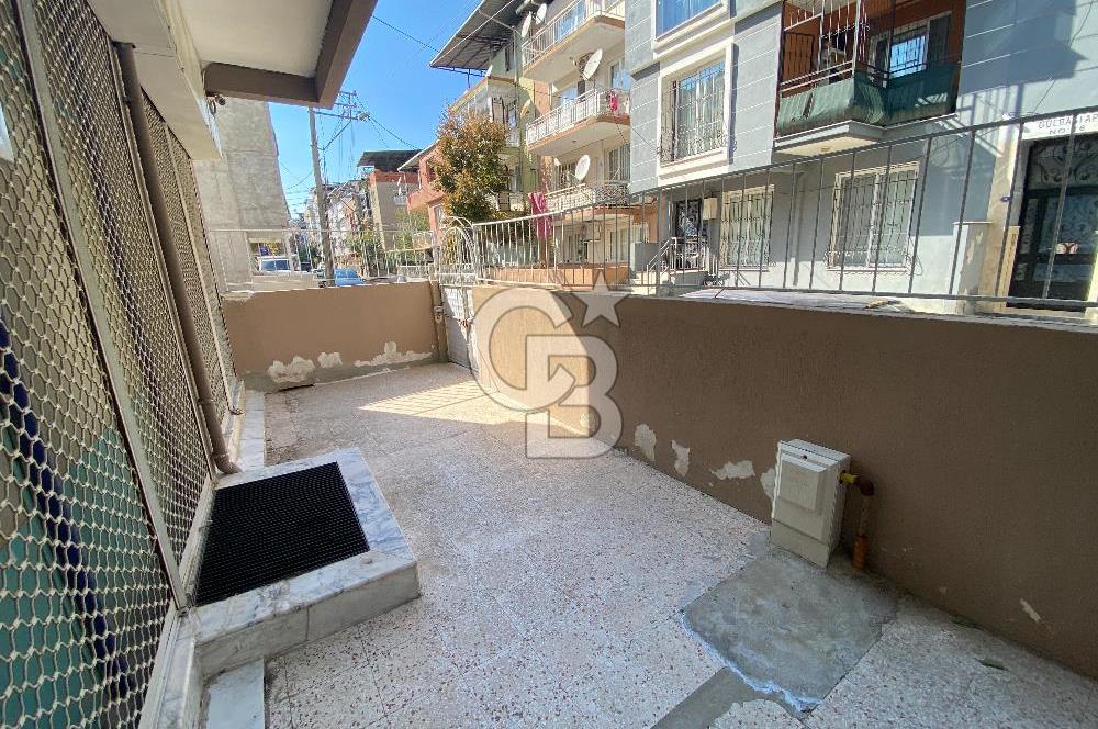 Buca’da Konut ve Dükkandan Oluşan Komple Satılık Bina 