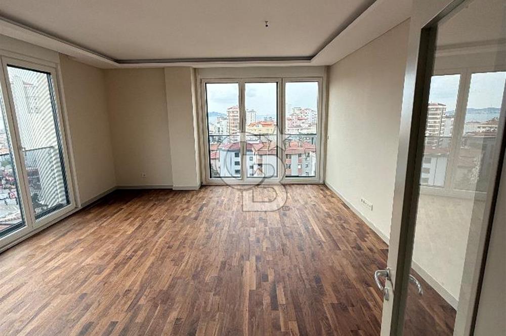 Nora Yapı Palmiye Sokakta Deniz Manzaralı, 2+1 Kiralık Daire