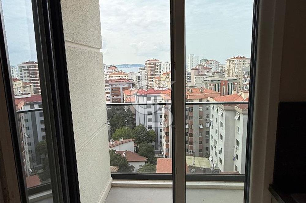 Nora Yapı Palmiye Sokakta Deniz Manzaralı, 2+1 Kiralık Daire