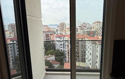 Nora Yapı Palmiye Sokakta Deniz Manzaralı, 2+1 Kiralık Daire