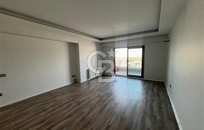 Bornova Goldiva Kuzey Sitesi 3+1 Satılık 186m2 Arakat Daire