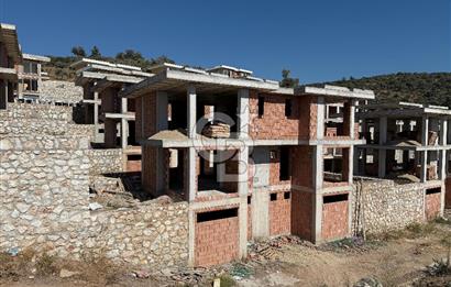 MİLAS DÖRTTEPE'DE SATILIK 3+1 DENİZ MANZARALI VİLLA