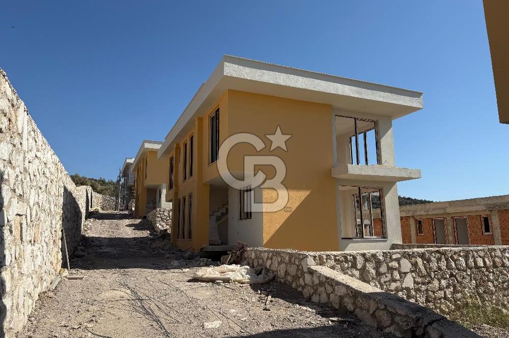 MİLAS DÖRTTEPE'DE SATILIK 3+1 DENİZ MANZARALI VİLLA