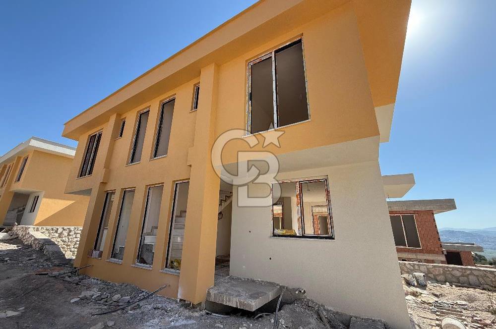 MİLAS DÖRTTEPE'DE SATILIK 3+1 DENİZ MANZARALI VİLLA