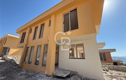 MİLAS DÖRTTEPE'DE SATILIK 3+1 DENİZ MANZARALI VİLLA