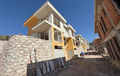 MİLAS DÖRTTEPE'DE SATILIK 3+1 DENİZ MANZARALI VİLLA