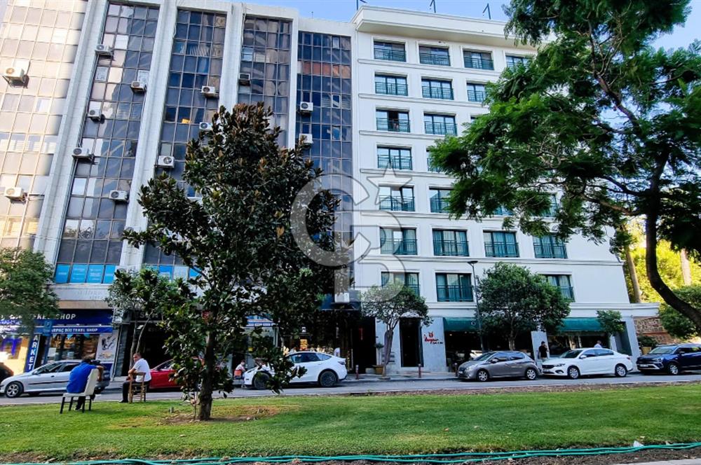 ALSANCAK MERKEZ'DE GAZİ BULVARI ÜZERİ SATILIK DÜKKAN....