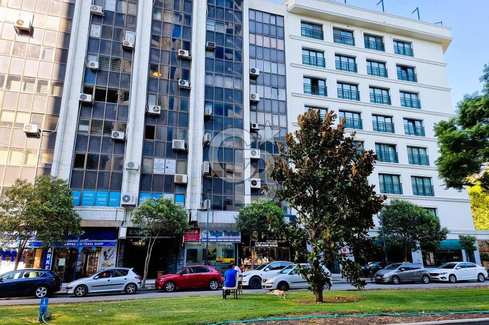 ALSANCAK MERKEZ'DE GAZİ BULVARI ÜZERİ SATILIK DÜKKAN....