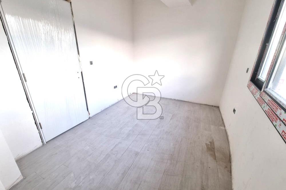 BORNOVA MANAVKUYU CADDE ÜZERİ MUHTEŞEM KONUMDA 3+1 SATILIK DAİRE