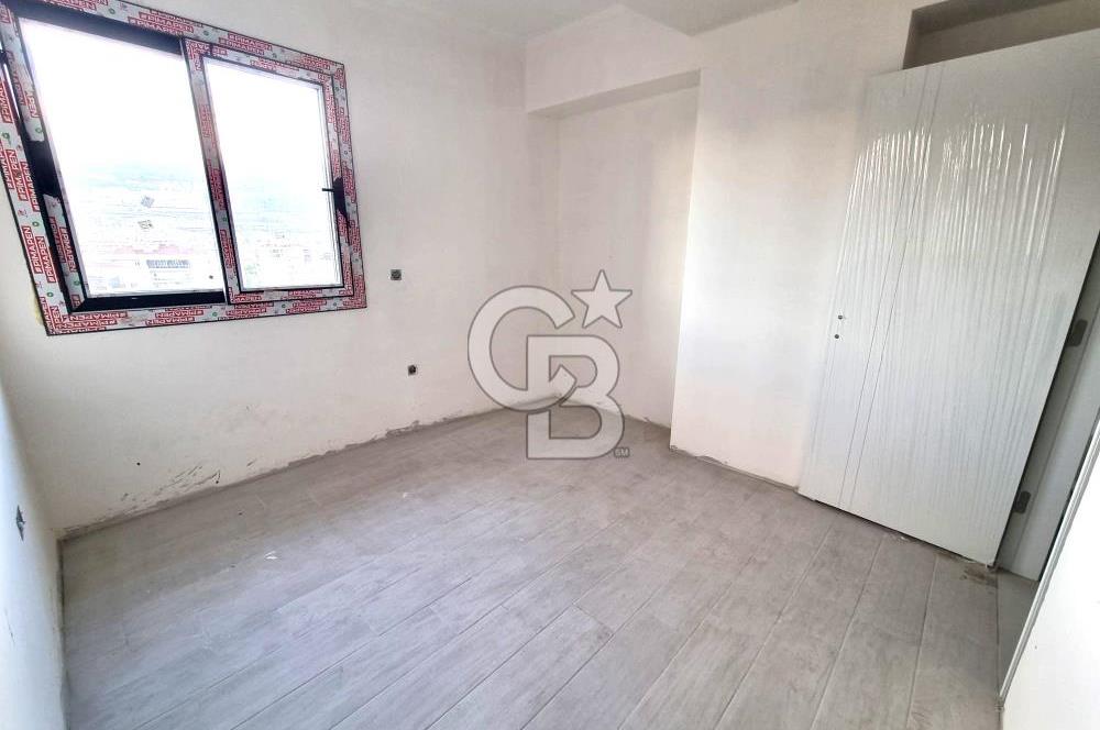 BORNOVA MANAVKUYU CADDE ÜZERİ MUHTEŞEM KONUMDA 3+1 SATILIK DAİRE