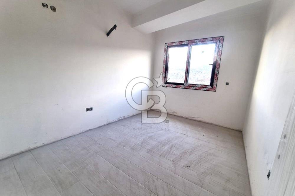 BORNOVA MANAVKUYU CADDE ÜZERİ MUHTEŞEM KONUMDA 3+1 SATILIK DAİRE