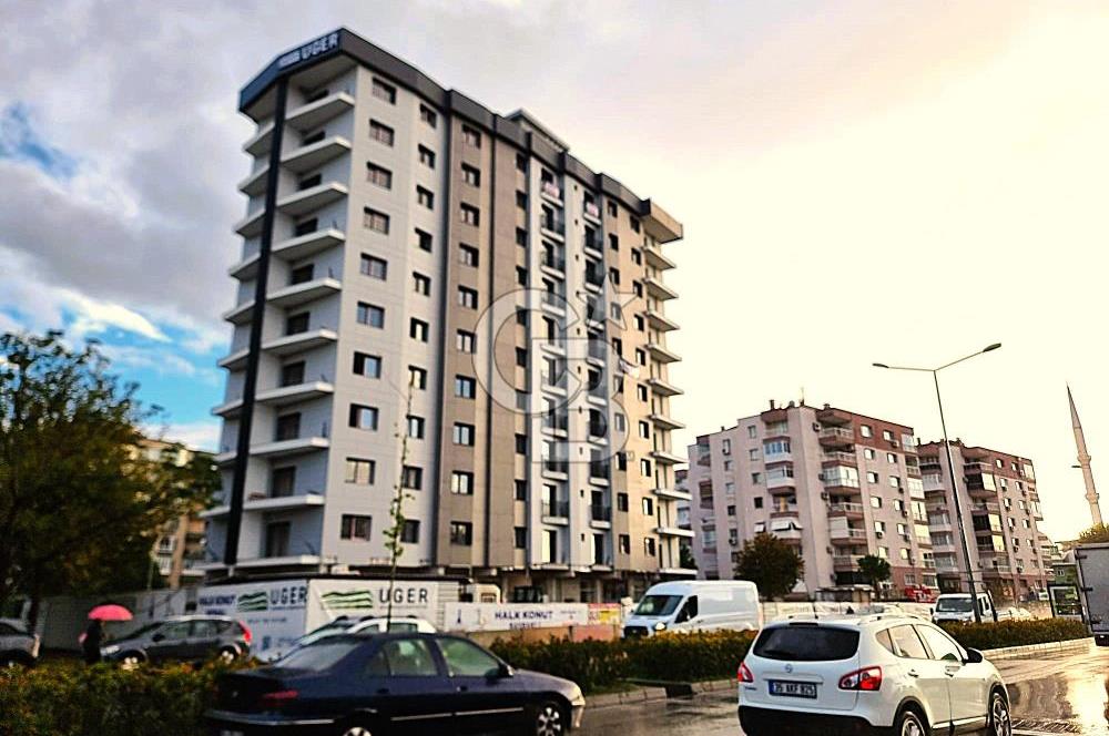 BORNOVA MANAVKUYU CADDE ÜZERİ MUHTEŞEM KONUMDA 3+1 SATILIK DAİRE