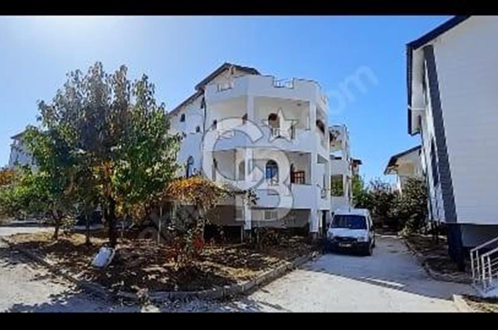BEYŞEHİR BEYAZGÜL SİTESİN'DE 3+1 TRİPLEKS SATILIK VİLLA
