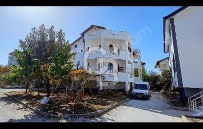 BEYŞEHİR BEYAZGÜL SİTESİN'DE 3+1 TRİPLEKS SATILIK VİLLA