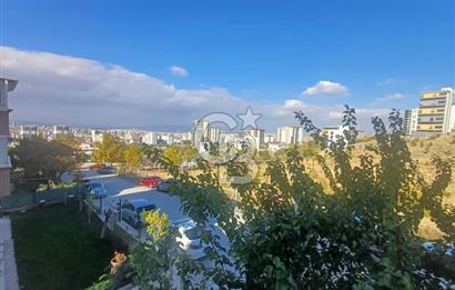 BAĞLICA'DA MUHTEŞEM MANZARALI, GENİŞ BAHÇELİ, SATILIK 4+1 VİLLA