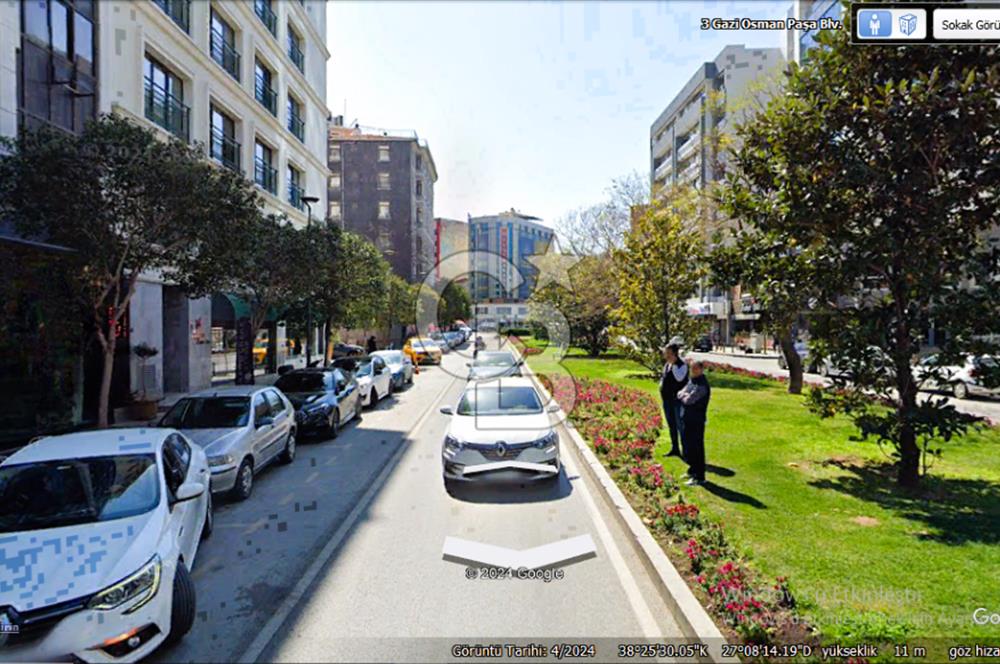 ALSANCAK MERKEZ'DE GAZİ BULVARI ÜZERİ SATILIK DÜKKAN....
