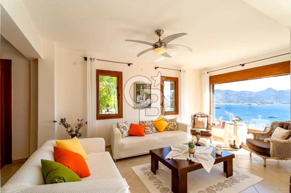 Yalıkavak Küdür Güneş Bende Deniz Manzaralı Özel İskeleli Villa