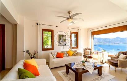 Yalıkavak Küdür Güneş Bende Deniz Manzaralı Özel İskeleli Villa