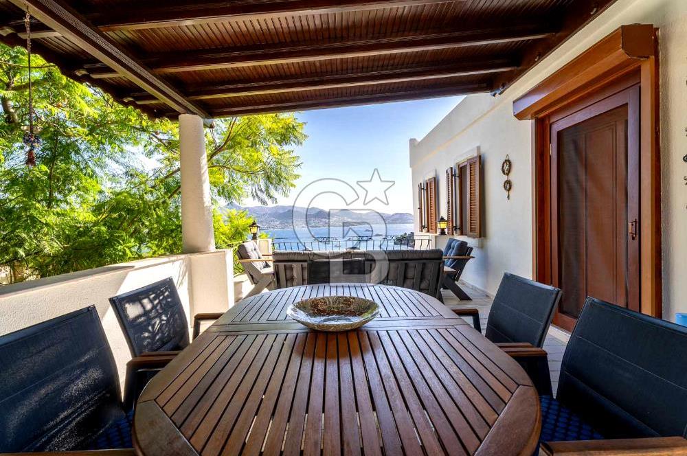 Yalıkavak Küdür Güneş Bende Deniz Manzaralı Özel İskeleli Villa
