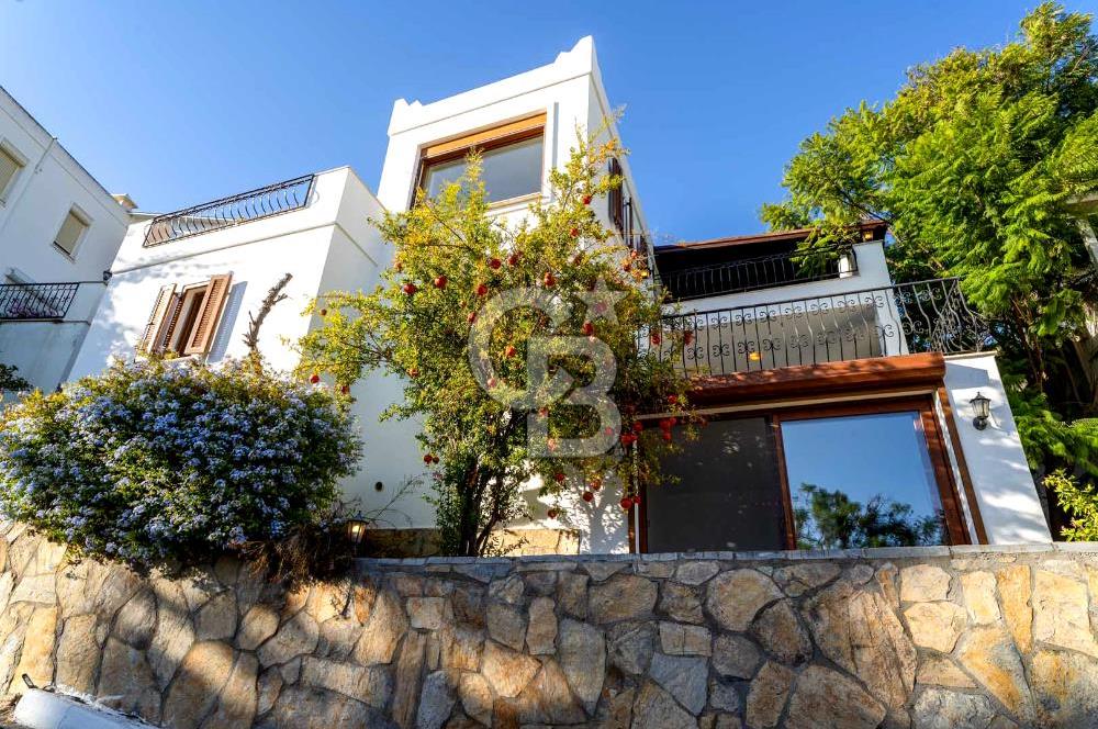 Yalıkavak Küdür Güneş Bende Deniz Manzaralı Özel İskeleli Villa