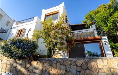 Yalıkavak Küdür Güneş Bende Deniz Manzaralı Özel İskeleli Villa