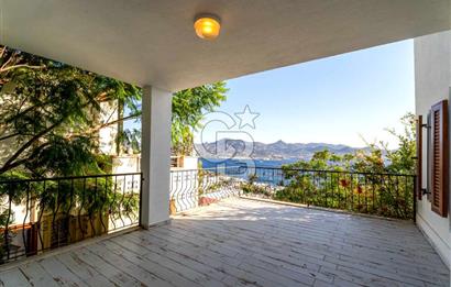 Yalıkavak Küdür Güneş Bende Deniz Manzaralı Özel İskeleli Villa
