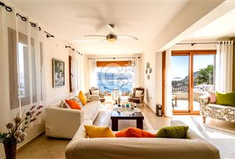 Yalıkavak Küdür Güneş Bende Deniz Manzaralı Özel İskeleli Villa