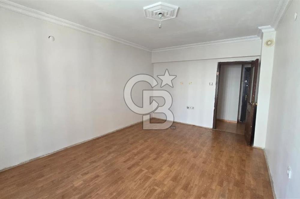 Yenimahalle Kayalar Erol Kaya Caddesi Köşe Konumda 3+1 Daire Boş