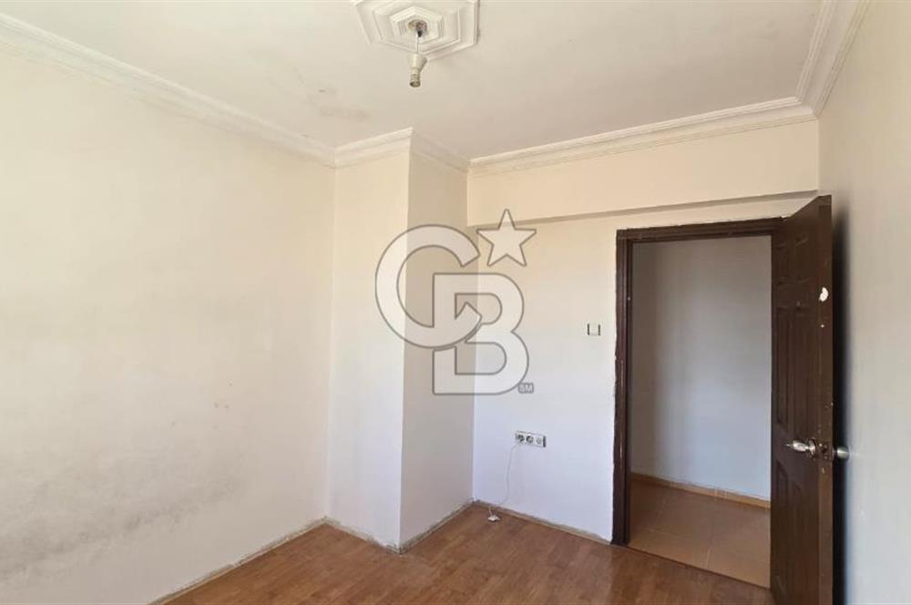 Yenimahalle Kayalar Erol Kaya Caddesi Köşe Konumda 3+1 Daire Boş