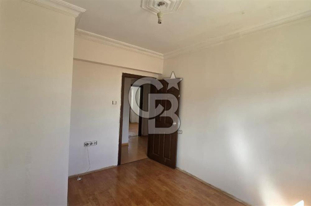 Yenimahalle Kayalar Erol Kaya Caddesi Köşe Konumda 3+1 Daire Boş