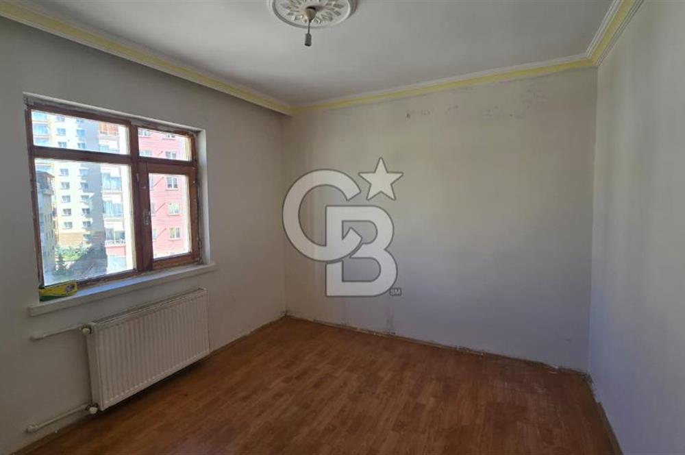 Yenimahalle Kayalar Erol Kaya Caddesi Köşe Konumda 3+1 Daire Boş