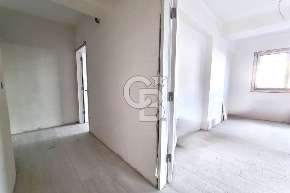 BORNOVA MANAVKUYU CADDE ÜZERİ MUHTEŞEM KONUMDA 3+1 SATILIK DAİRE