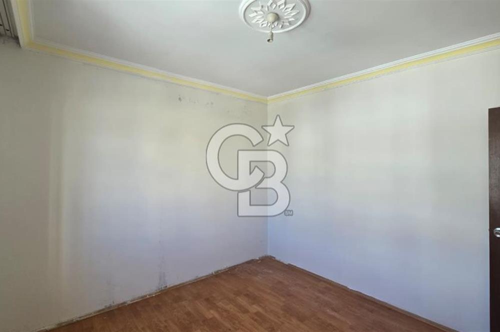 Yenimahalle Kayalar Erol Kaya Caddesi Köşe Konumda 3+1 Daire Boş