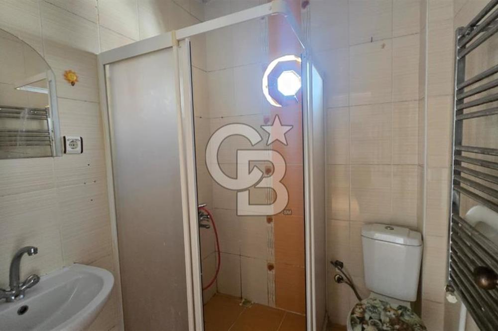 Yenimahalle Kayalar Erol Kaya Caddesi Köşe Konumda 3+1 Daire Boş