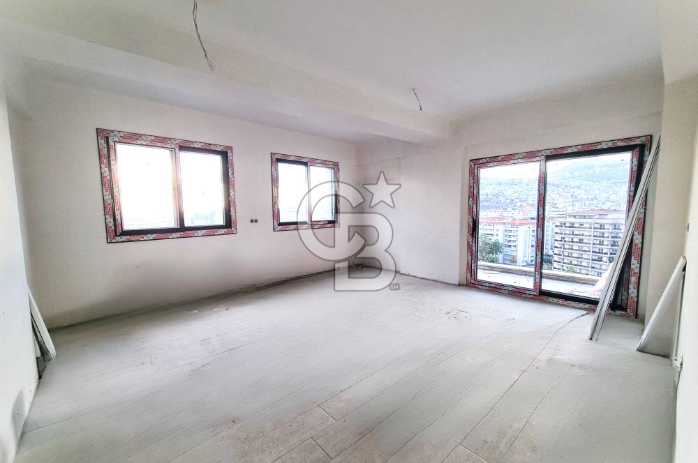 BORNOVA MANAVKUYU CADDE ÜZERİ MUHTEŞEM KONUMDA 3+1 SATILIK DAİRE