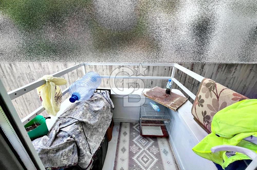 NATOYOLU CADDESİ YAKINI KAT KONUMUNDA CEPHELERİ AÇIK YAPILI 2+1