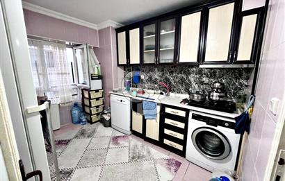 NATOYOLU CADDESİ YAKINI KAT KONUMUNDA CEPHELERİ AÇIK YAPILI 2+1