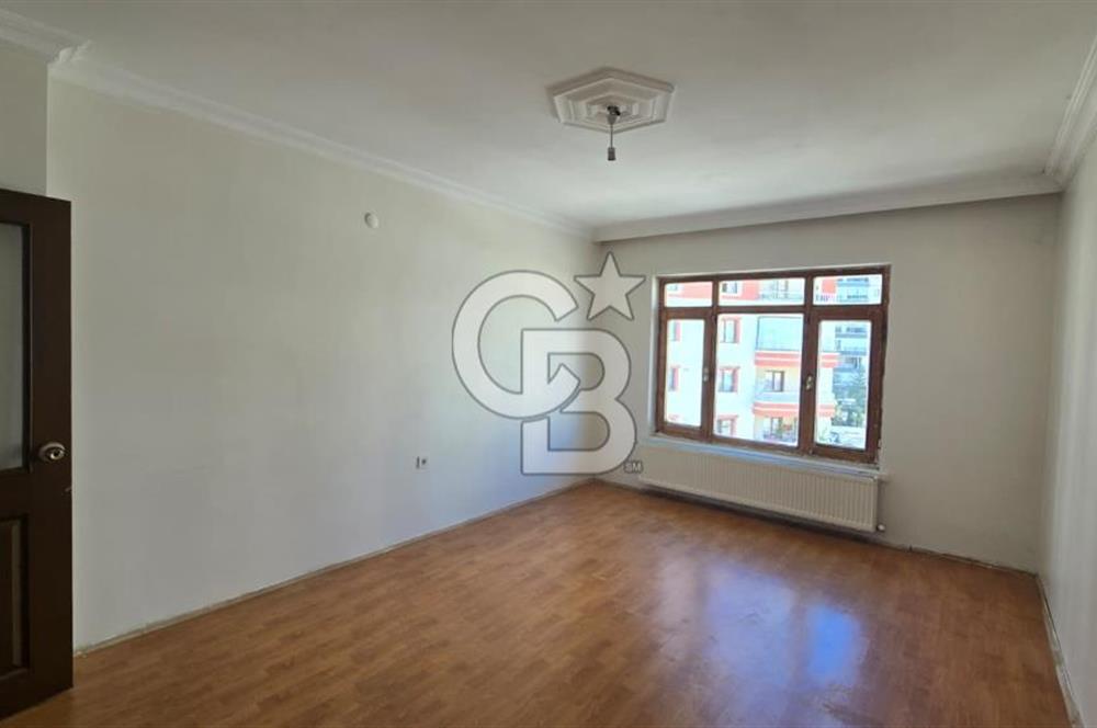 Yenimahalle Kayalar Erol Kaya Caddesi Köşe Konumda 3+1 Daire Boş