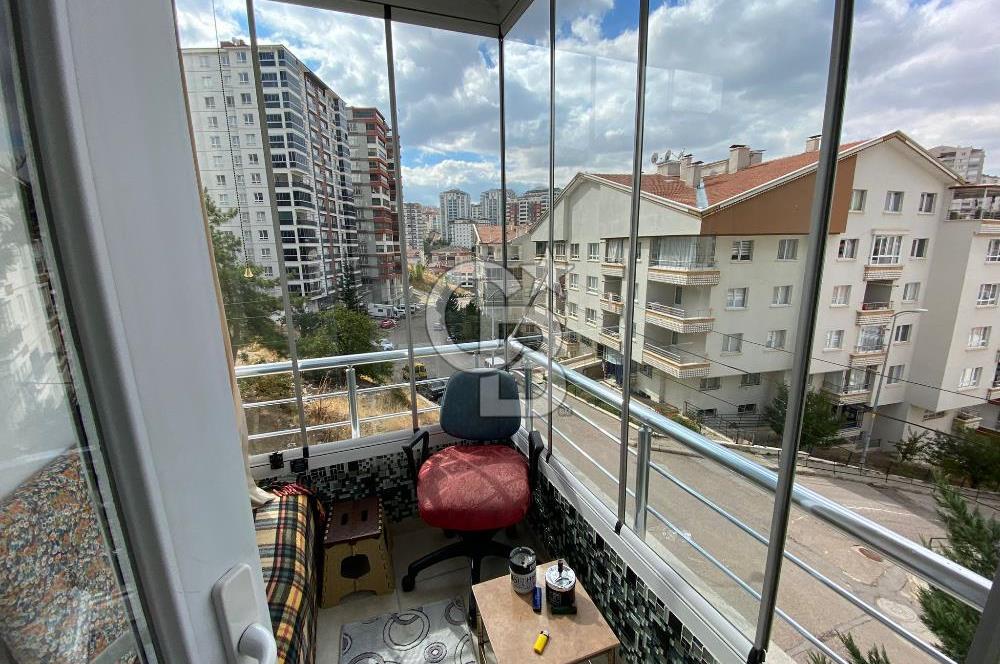 ŞEHİTLER CD YAKINI 1.KAT KONUMUNDA ARA KAT ÇİFT BALKONLU 3+1