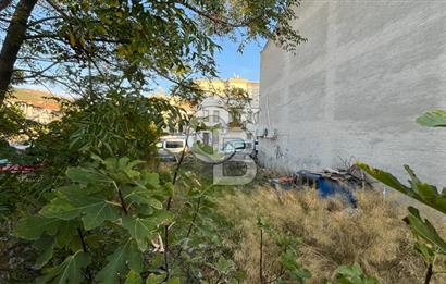 FOÇA FEVZİPAŞA MAHALLESİNDE 136M2 SATILIK ARSA