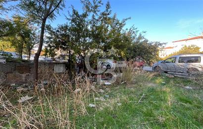 FOÇA FEVZİPAŞA MAHALLESİNDE 136M2 SATILIK ARSA